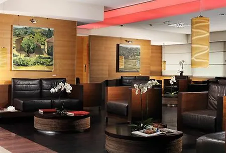 Iq Hotel